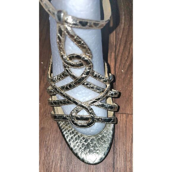 Tahari Dino Heels  - Picture 4 of 4